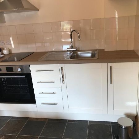 Nuneaton - Cottage - Sleeps 2 - Parking - Garden Exterior foto