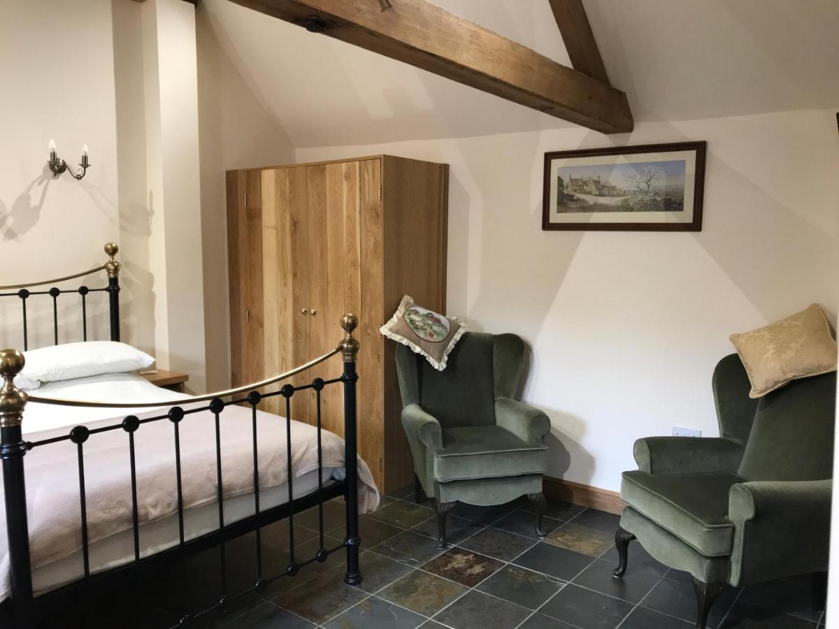Nuneaton - Cottage - Sleeps 2 - Parking - Garden Exterior foto